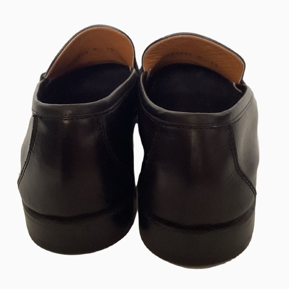 Salvatore Ferragamo Gancini Leather Loafers made in Italy. Size 10 - Picture 6 of 12